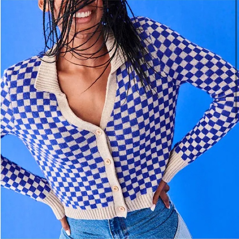 Checkered blue cardigan sweater!! 💙